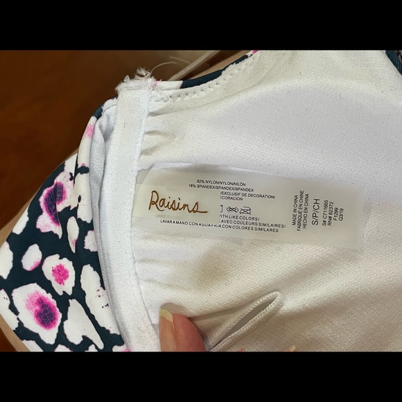 Raisins Juniors Leopard Bikini Swim Top Printed Splash Halter blue pink sz Small - Picture 11 of 16